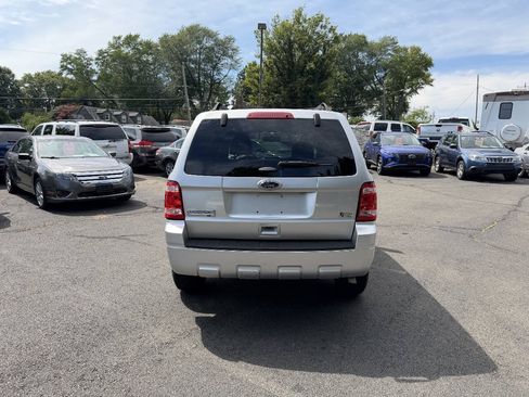 Used 2011 Ford Escape XLT AWD/4WD image 6