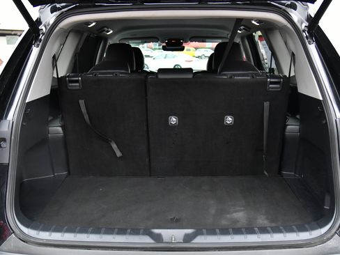 Used 2025 Toyota Grand Highlander AWD image 48