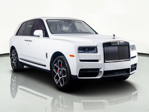 Used 2023 Rolls-Royce Cullinan Black Badge image 58