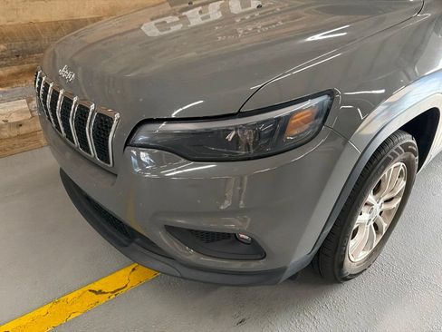 Used 2022 Jeep Cherokee Latitude Lux AWD/4WD image 3