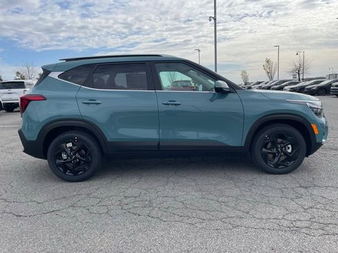 New 2026 Kia Seltos EX image 9