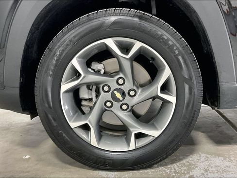Used 2024 Chevrolet Trax LT w/ Driver Confidence Package FWD image 10
