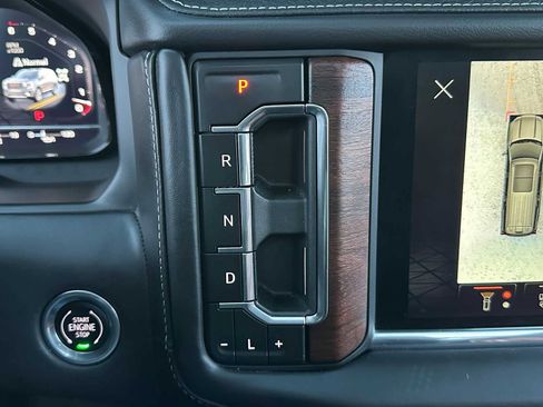 Used 2024 GMC Yukon XL Denali Ultimate image 41