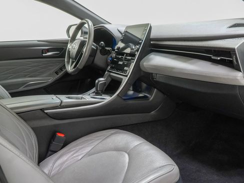 Used 2019 Toyota Avalon Limited w/ Protection Package FWD image 35