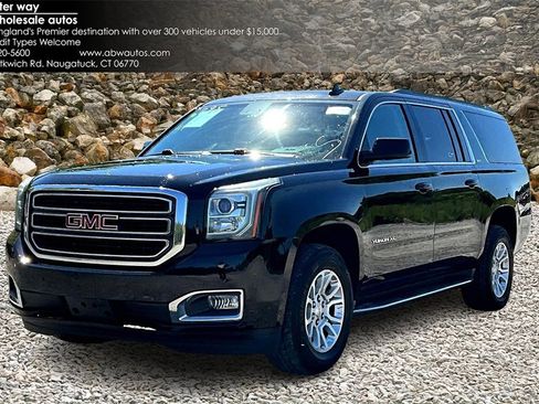Used 2016 GMC Yukon XL SLT image 1