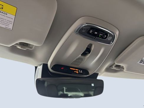 Used 2020 Volvo XC90 T6 Momentum w/ Protection Package image 30