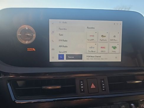 Used 2023 Lexus ES 350 w/ Premium Package image 18