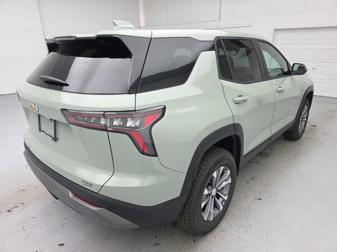 Used 2026 Chevrolet Equinox LT AWD/4WD image 12