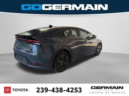 Used 2026 Toyota Prius LE FWD image 8