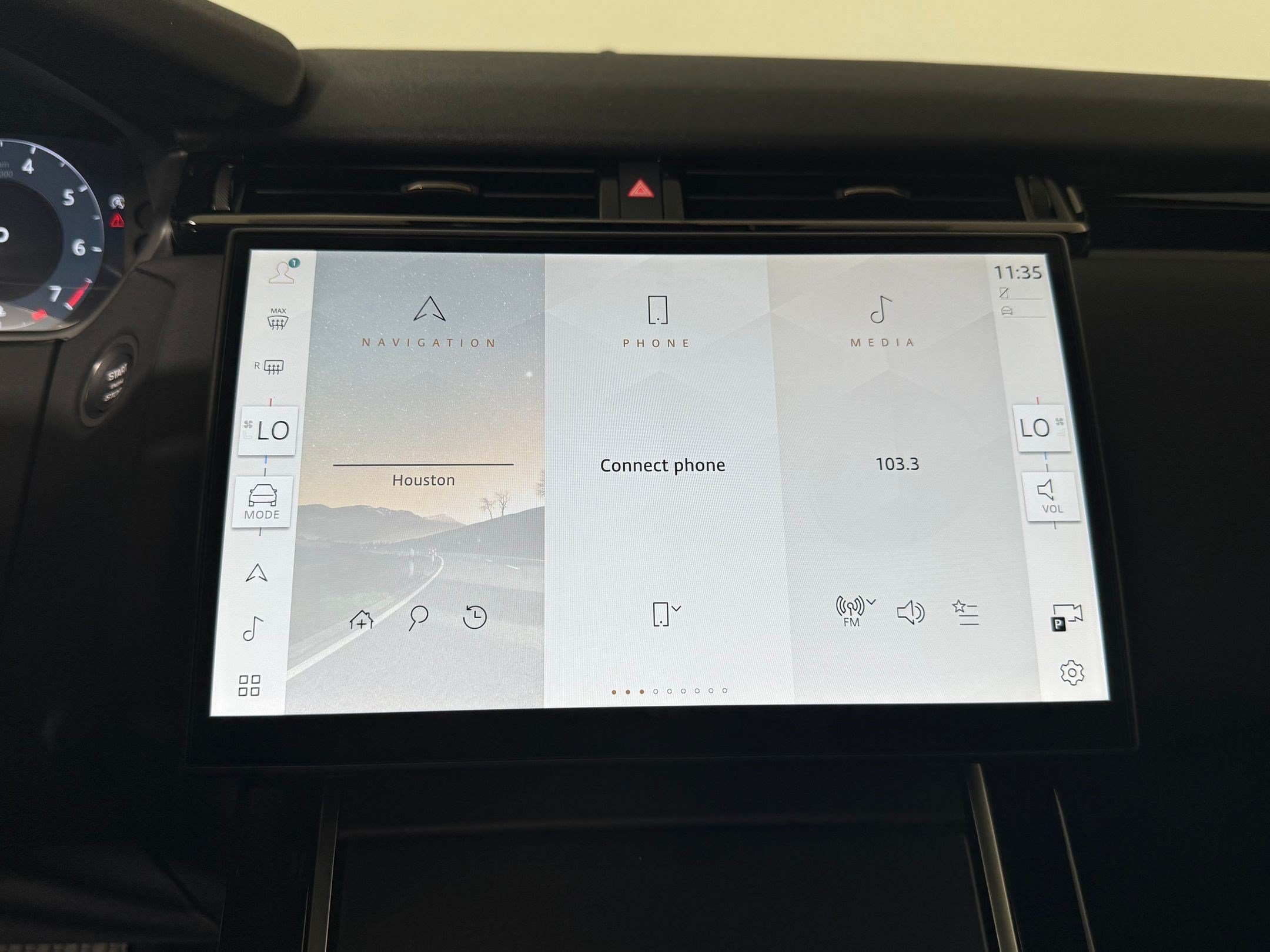 New 2026 Land Rover Range Rover Velar S AWD/4WD image 19