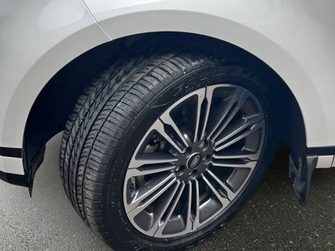 Used 2024 Land Rover Range Rover Evoque Dynamic SE image 31