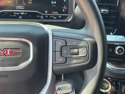 Used 2023 GMC Sierra 1500 Elevation image 21