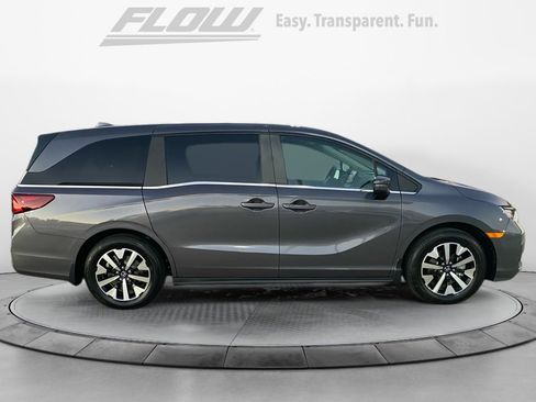 Certified 2026 Honda Odyssey EX-L image 9