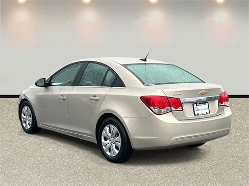 Used 2012 Chevrolet Cruze LS w/ Connectivity Package image 7