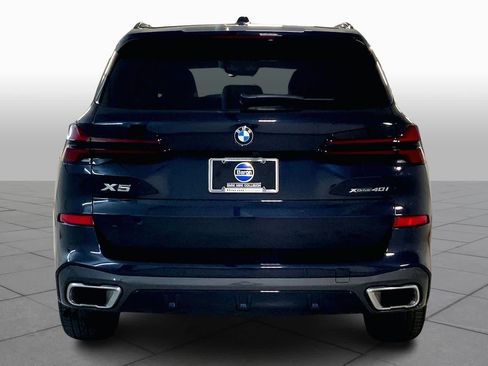 Used 2025 BMW X5 xDrive40i w/ M Sport Package image 4