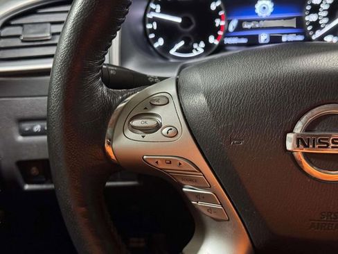 Used 2022 Lexus RX 350L Premium image 17