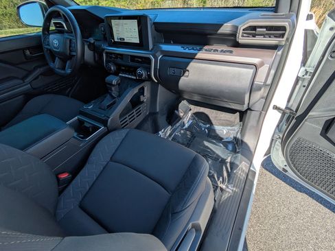 Used 2024 Toyota Tacoma SR5 image 26