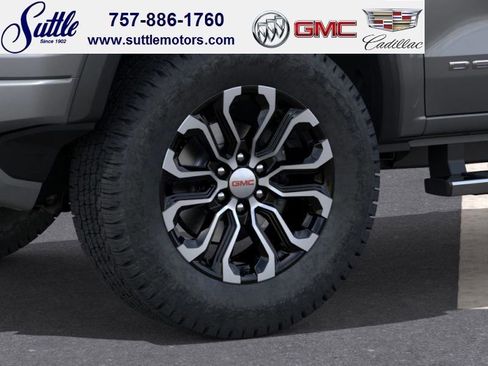 New 2026 GMC Canyon Denali image 9