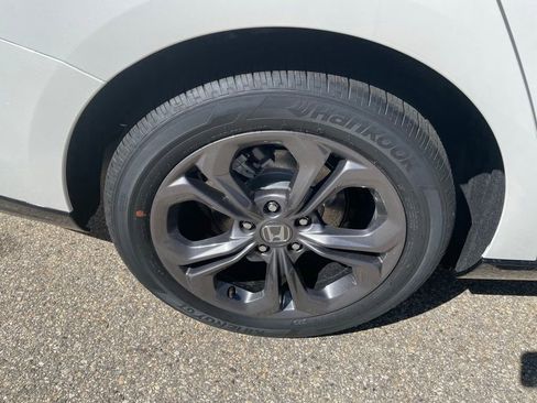 New 2026 Honda Accord EX-L image 7
