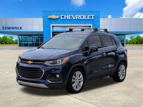 Used 2017 Chevrolet Trax Premier w/ Driver Confidence II Package image 2