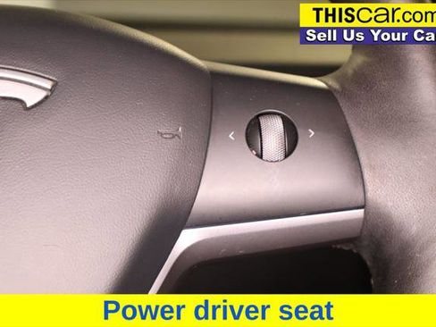 Used 2022 Tesla Model Y Long Range image 18