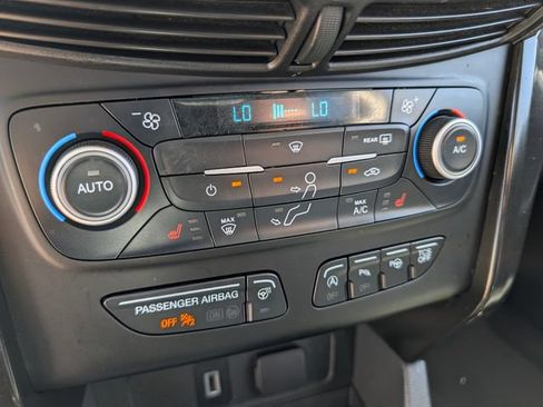 Used 2018 Ford Escape Titanium AWD/4WD image 29
