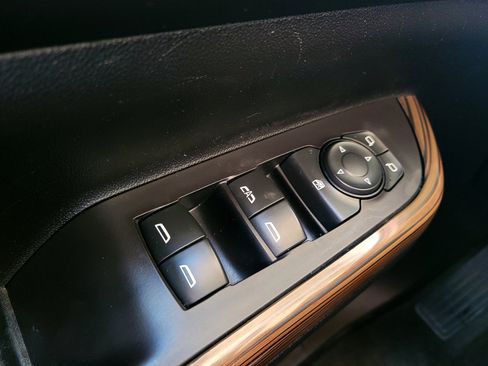 Used 2020 GMC Acadia SLE w/ Driver Convenience Package image 14