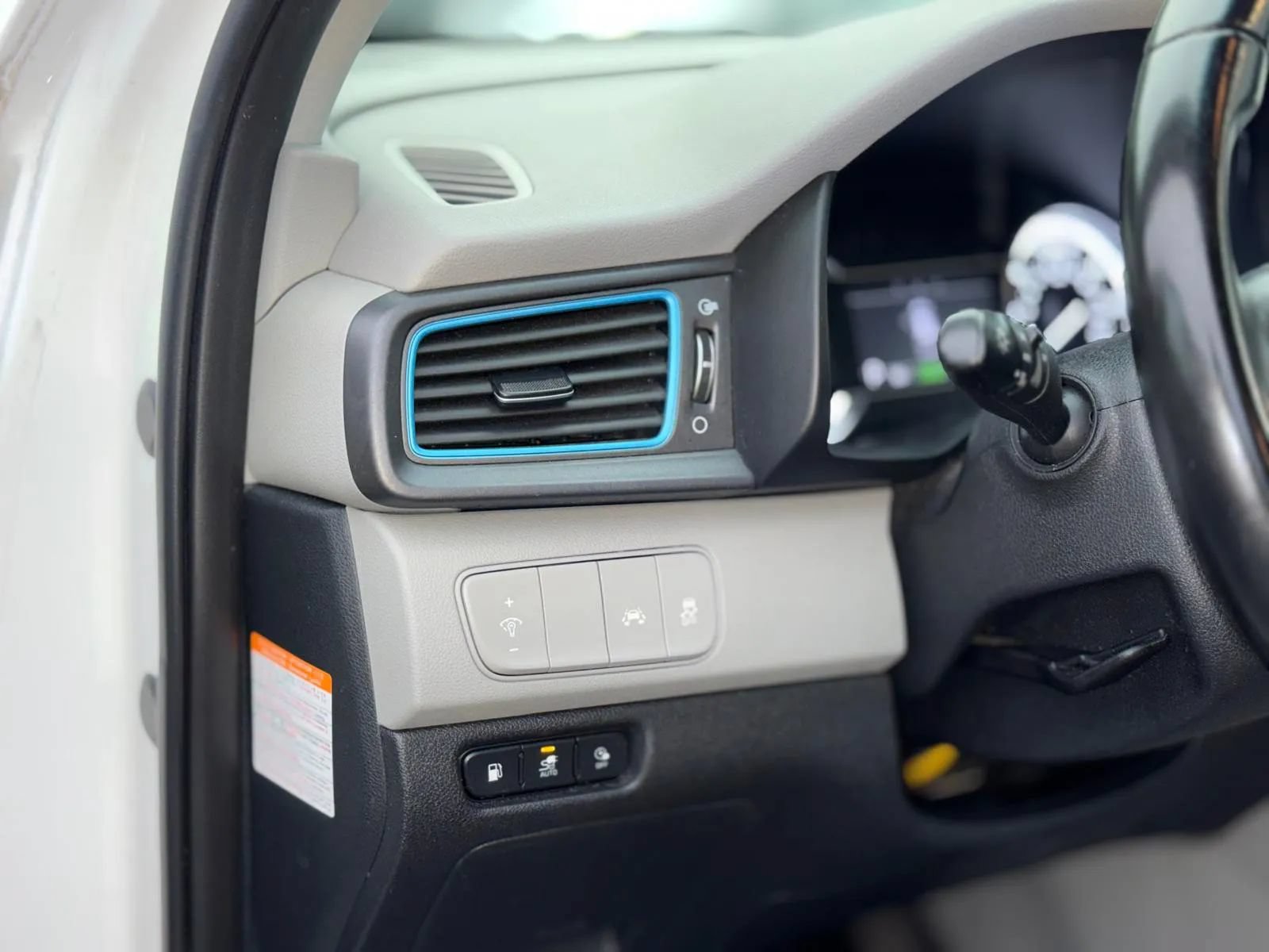 Used 2019 Kia Niro LX FWD image 20
