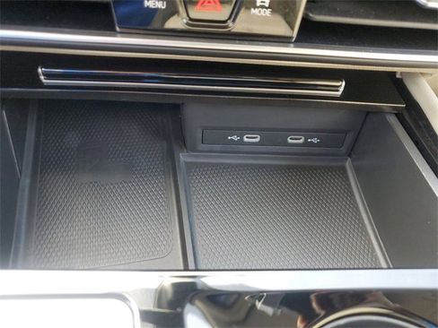 Certified 2025 Volkswagen Tiguan S image 21