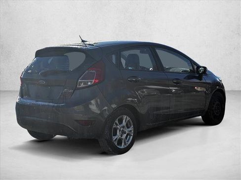 Used 2016 Ford Fiesta SE image 5