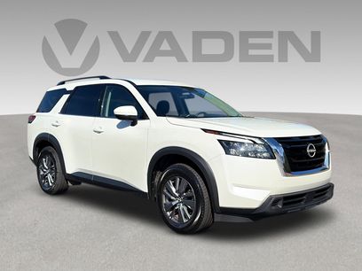 Certified 2024 Nissan Pathfinder SV