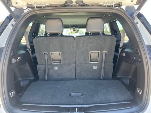 Used 2025 Jeep Grand Cherokee L Laredo RWD image 18