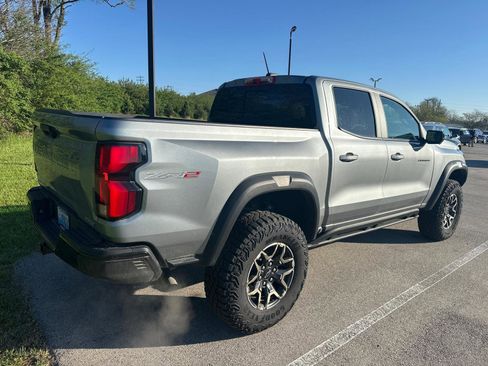 Used 2024 Chevrolet Colorado ZR2 w/ Technology Package image 14