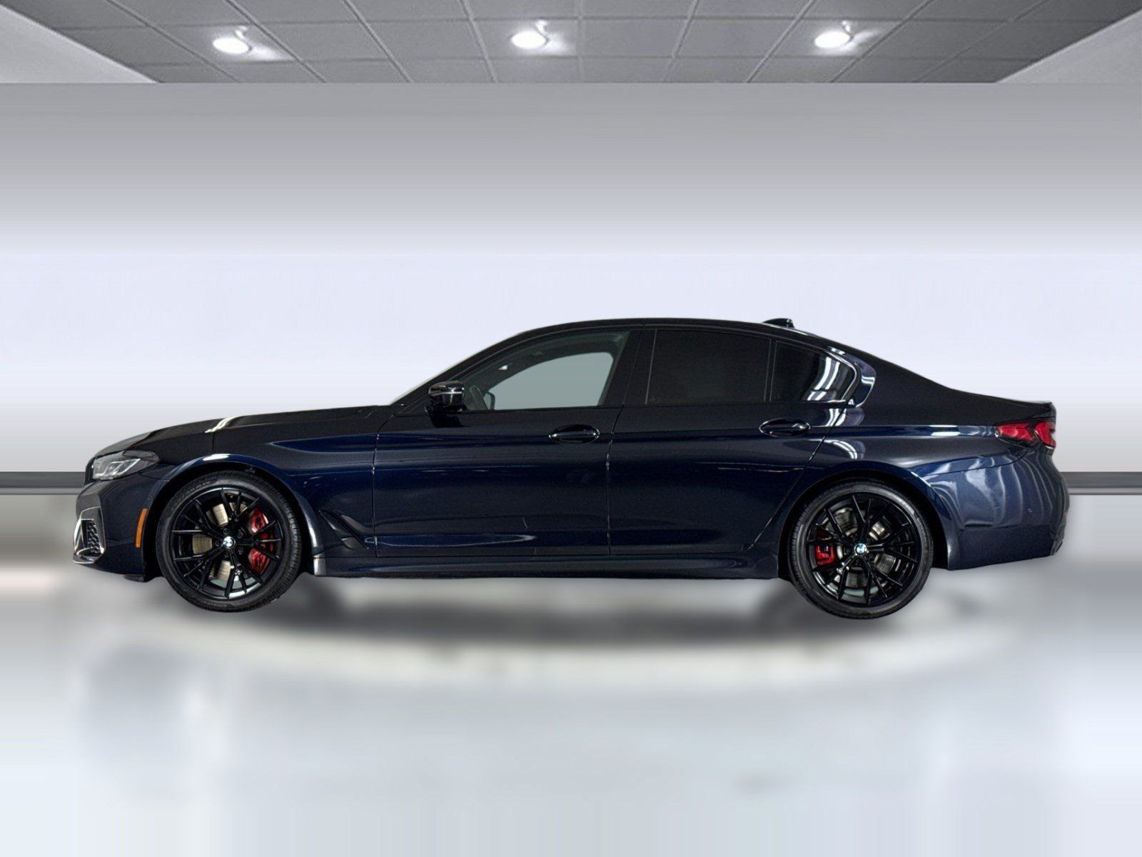 Used 2023 BMW 540i w/ M Sport Package RWD image 2