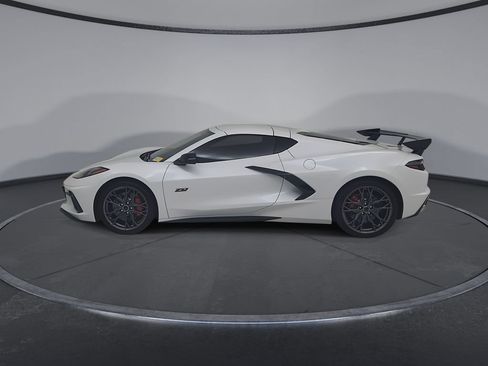 Used 2023 Chevrolet Corvette Stingray Premium Cpe w/ Z51 Performance Package RWD image 11