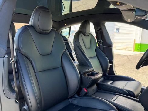Used 2020 Tesla Model S Long Range AWD/4WD image 17