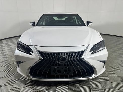Used 2023 Lexus ES 350 Ultra Luxury w/ Accessory Package (Z2) FWD image 2