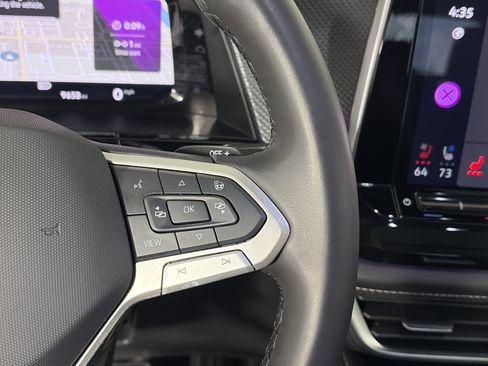 Used 2025 Volkswagen Atlas Cross Sport SEL Premium R-Line image 34