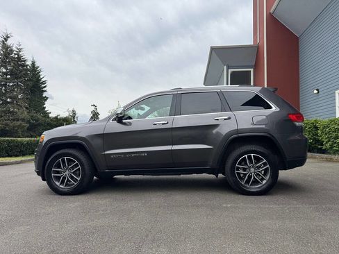 Used 2017 Jeep Grand Cherokee Limited AWD/4WD image 5