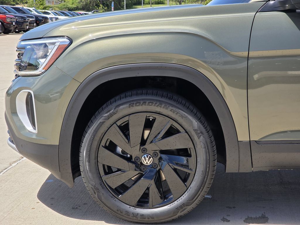 New 2026 Volkswagen Atlas SE FWD image 6
