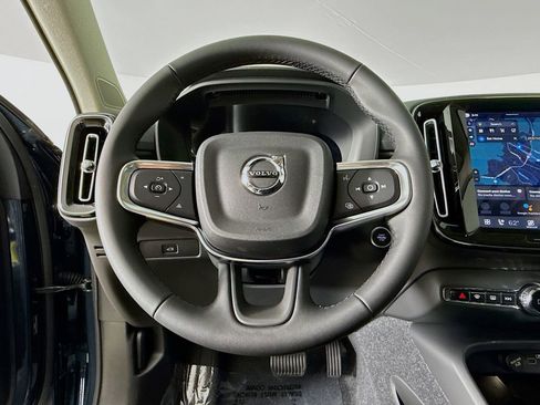 New 2026 Volvo XC40 B4 Core FWD image 11