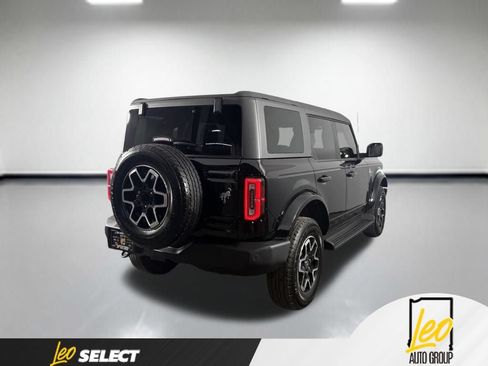 Used 2025 Ford Bronco Outer Banks AWD/4WD image 5