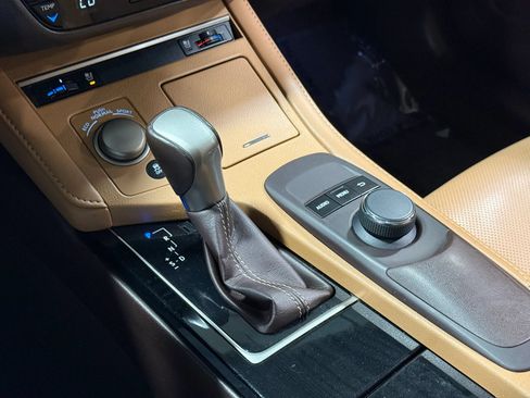 Used 2017 Lexus ES 350 w/ Premium Package FWD image 38