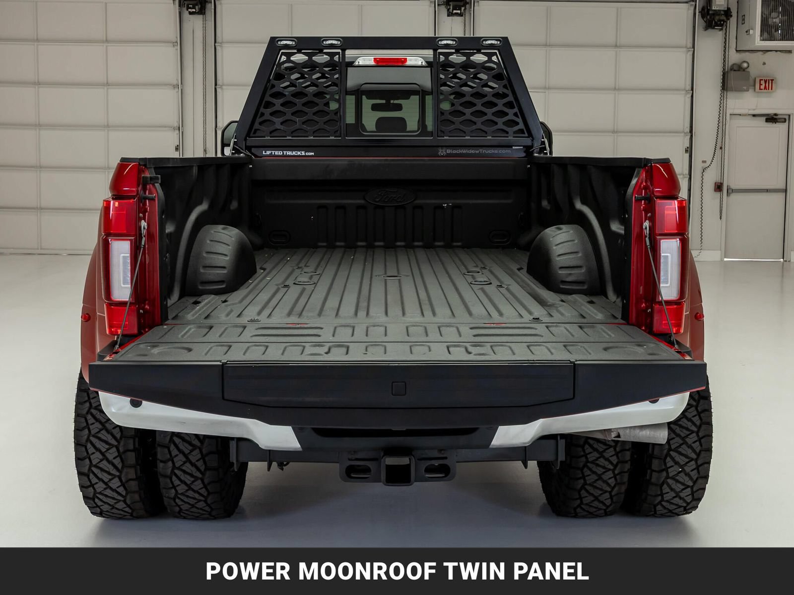 Used 2022 Ford F350 Lariat w/ Lariat Ultimate Package AWD/4WD image 8