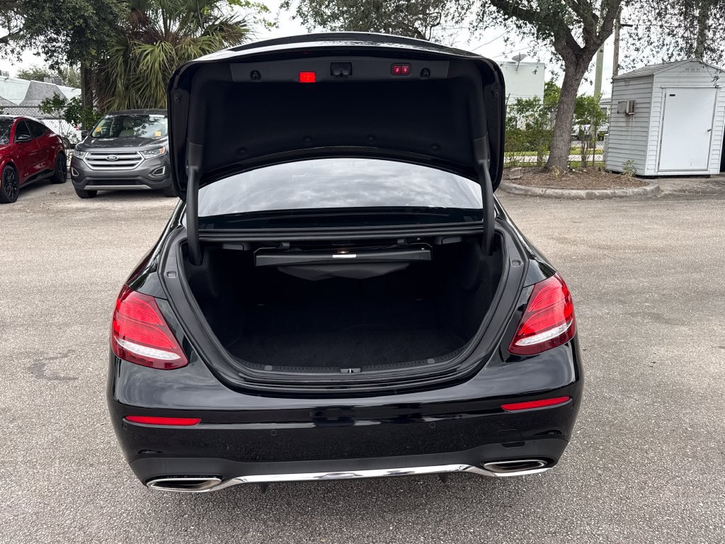 Used 2018 Mercedes-Benz E 300 image 27