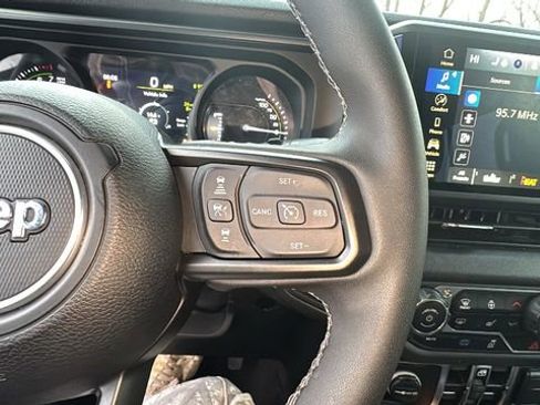 Used 2025 Jeep Wrangler Unlimited Sport S 4xe image 19