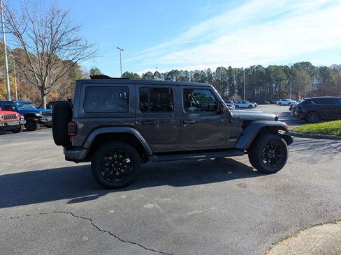 Used 2021 Jeep Wrangler Unlimited Sahara image 4
