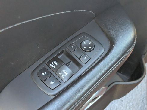 Used 2017 Dodge Challenger GT w/ Technology Group image 16