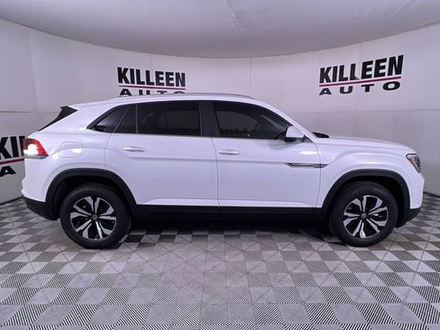 New 2026 Volkswagen Atlas Cross Sport SE FWD image 8