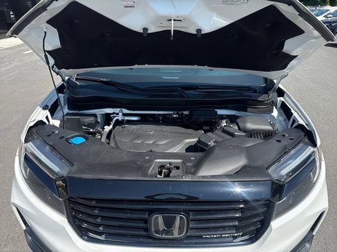 Used 2023 Honda Ridgeline Black Edition image 25
